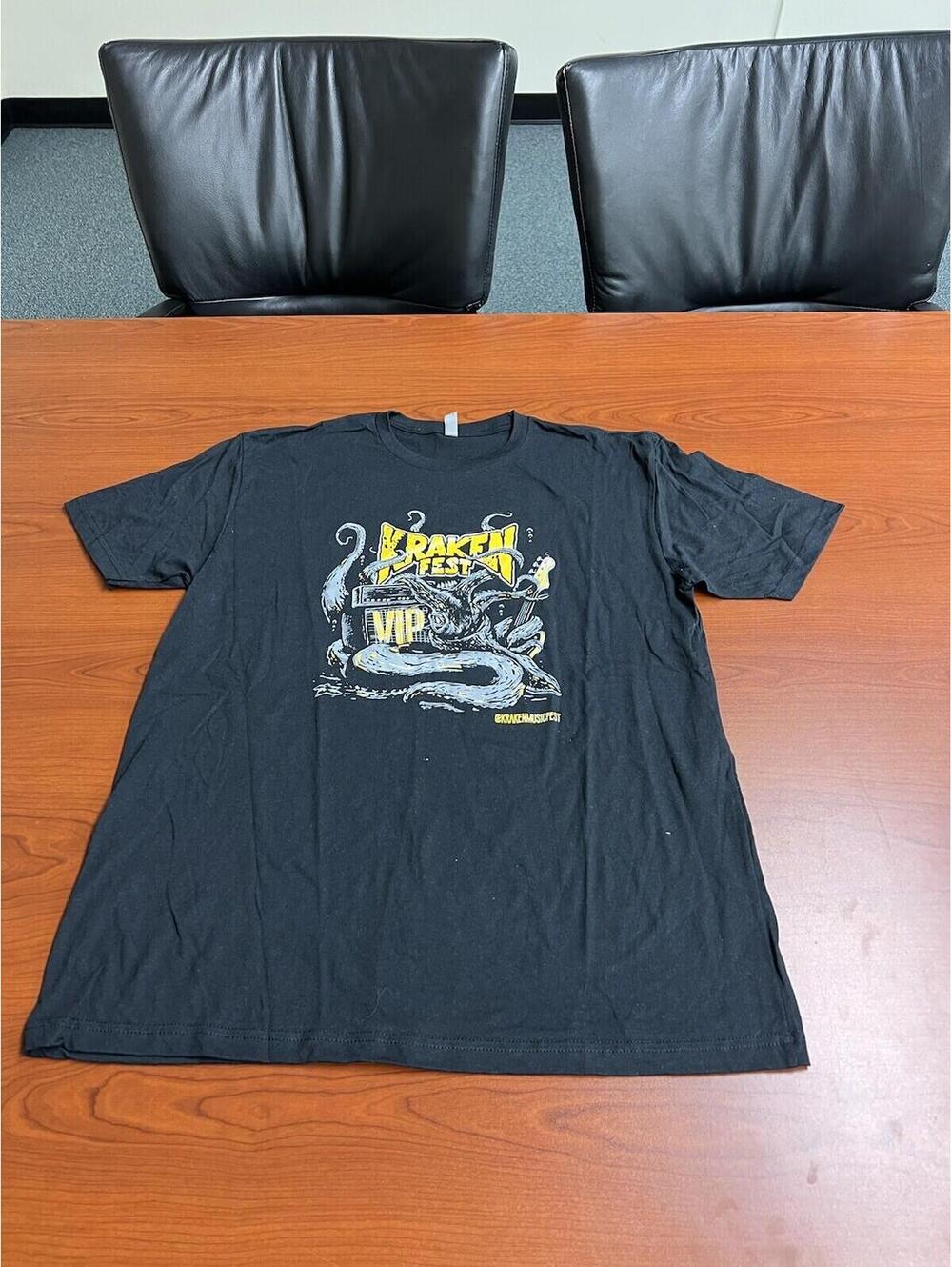 Kraken Music Festival Shirt Size XL  Orlando, Fl 2v